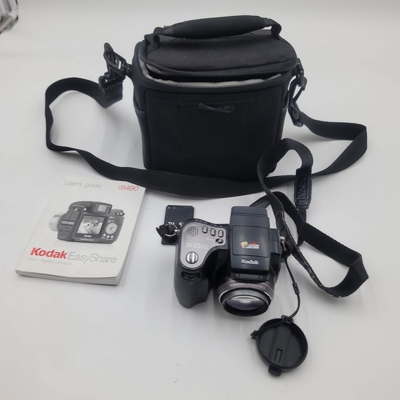 Kodak Easyshare DX6490 Camera With Bag UNTESTED